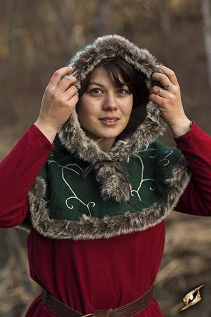 Hood -Fur Dark Green